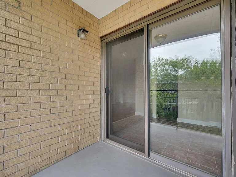 Elide House 505 — Photo 23