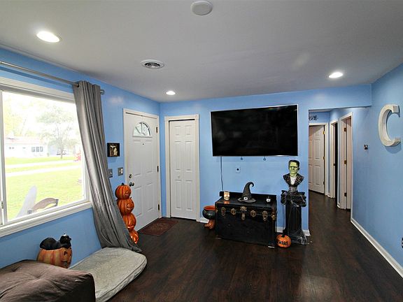 2nd image of 2446 Northdale Dr