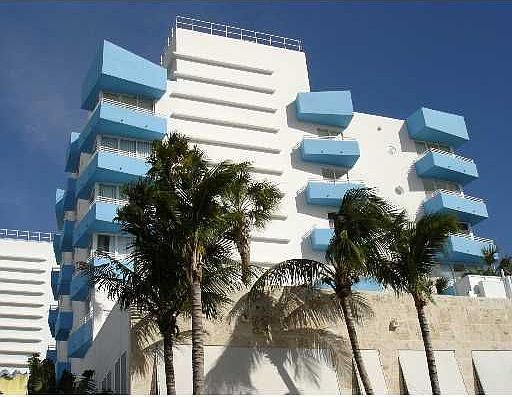 2nd image of 225 Collins Ave APT 5I