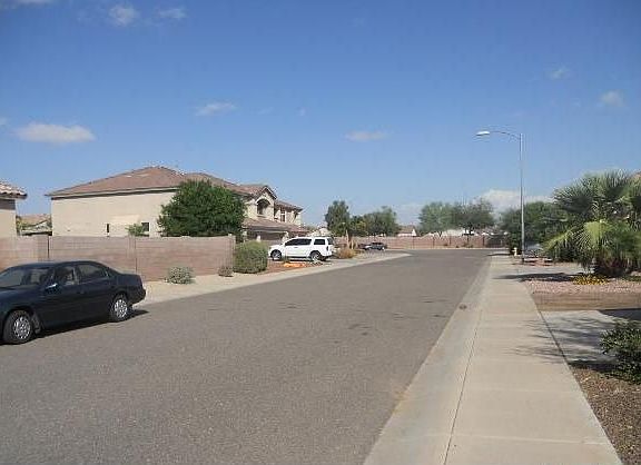 3rd image of 14105 N 157th Ct