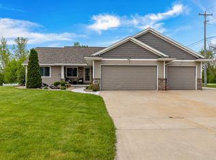 1101 Pisces Pl, De Pere, WI 54115