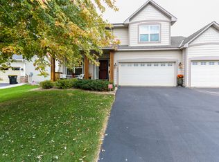 1715 Fox Run, Shakopee, MN 55379
