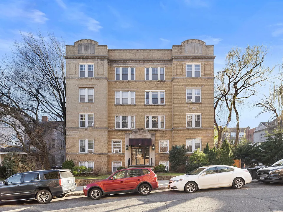 10 Roosevelt Place