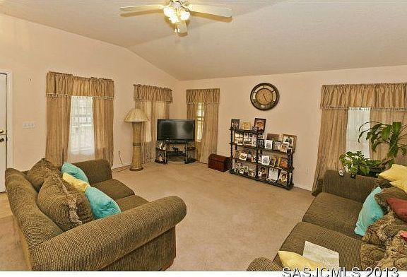 4th image of 636 N Cypress Ave
