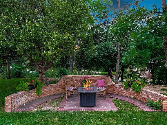 Fire Pit/Water Feature