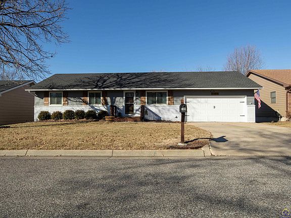 2nd image of 1109 Luther St