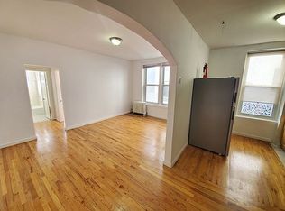 192 27th St #3R, Brooklyn, NY 11232