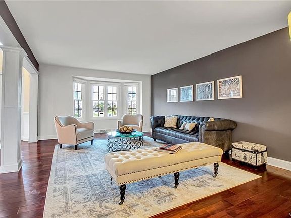 5th image of 6316 Cloverleaf Cir
