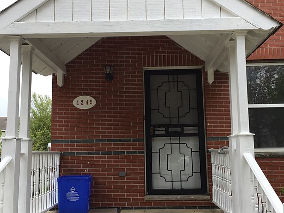 3rd image of 1243 Cambridge Ct