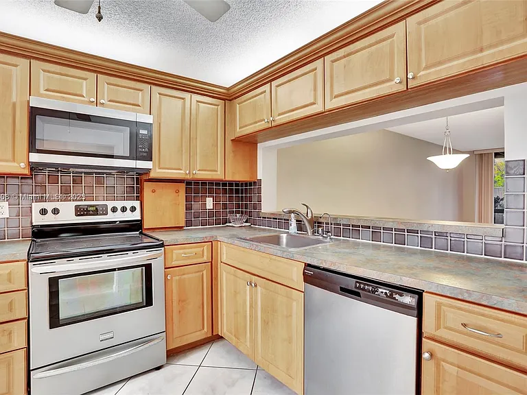 4615 Carambola Cir S #27232 — Photo 5