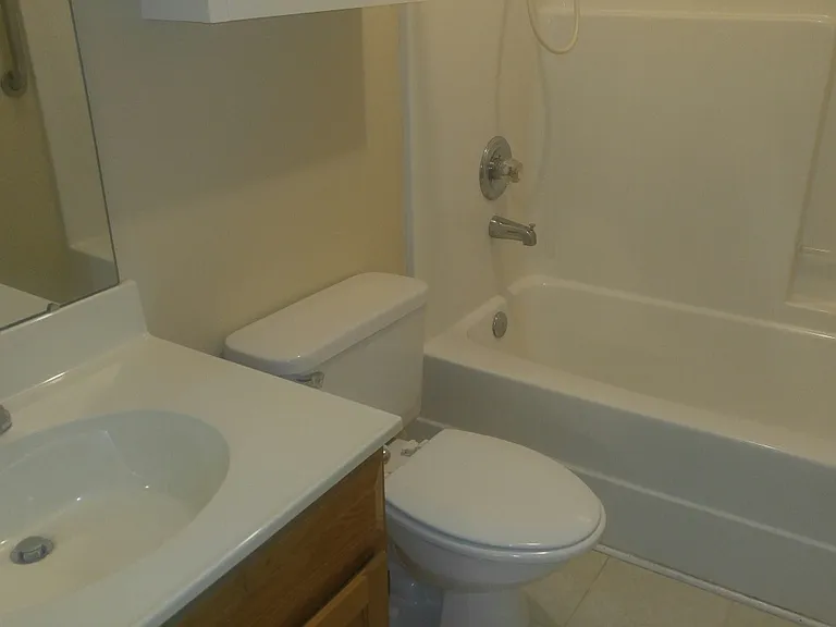4924 Pond Ct — Photo 11