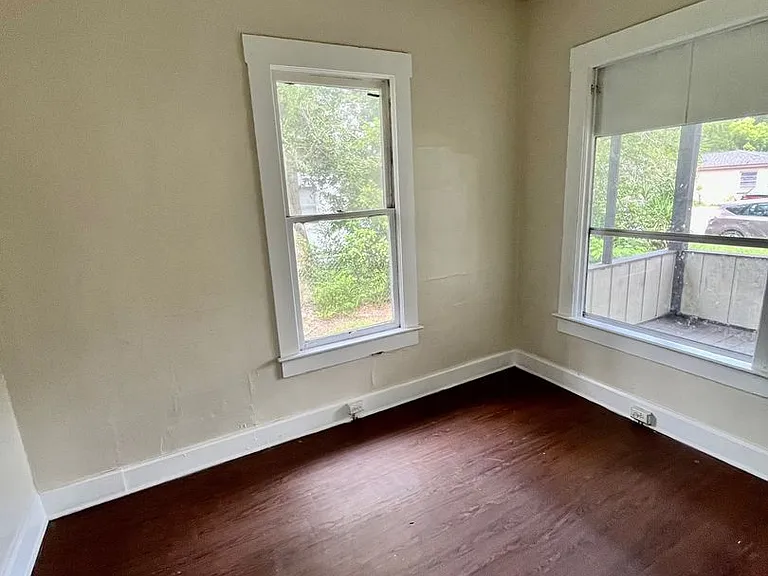 1618 Wayman St — Photo 6