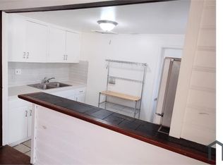 4036 Lyon Ave APT C, Oakland, CA 94601