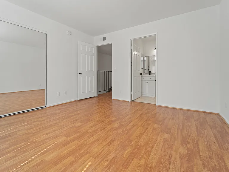 10615 Woodbridge St #103 — Photo 9