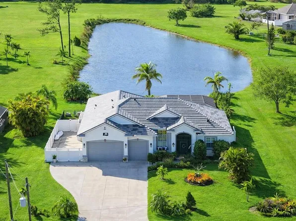 1417 Carswell St, Pt Charlotte, FL 33953