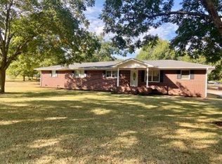 106 Sanford Rd, Starr, SC 29684