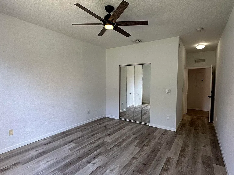 3549 Forest Hill Blvd #19 — Photo 8