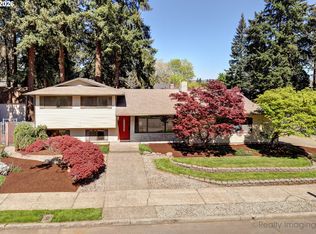 19425 NE Irving Ct, Portland, OR