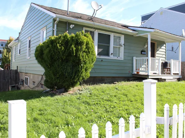 452 Columbia St, Hudson, NY 12534