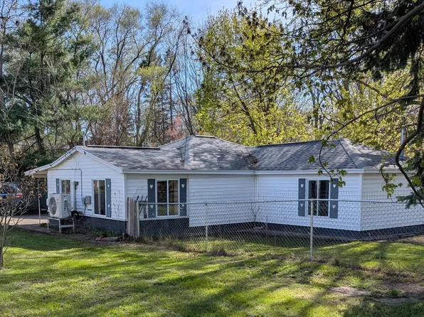 2215 Dowd St, Muskegon, MI 49441