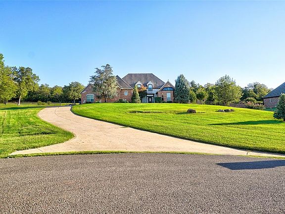 2nd image of 12020 SE 105th Ct