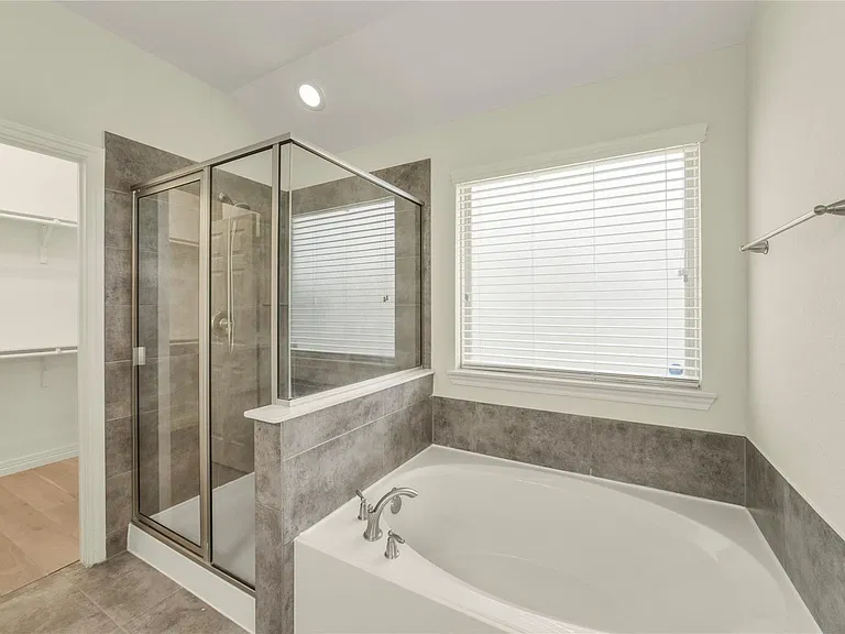 10919 Walts Run Ln — Photo 40