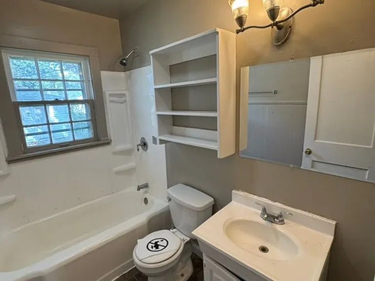 4506 Gaywood Dr — Photo 10