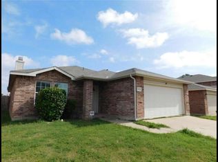 3952 Country Ln, Fort Worth, TX 76123