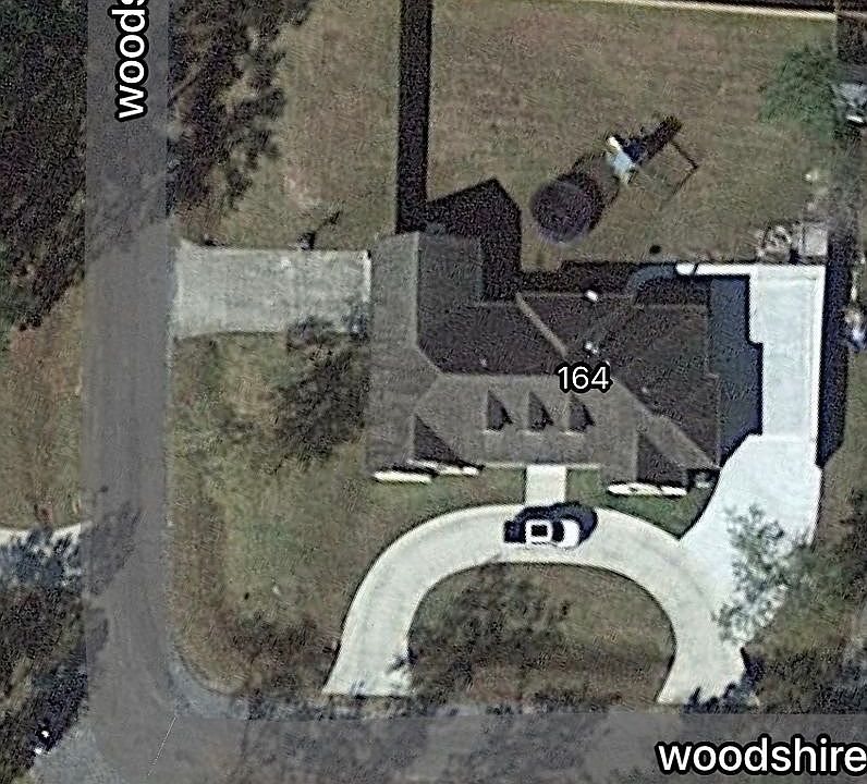1st image of 164 Woodshire Ln