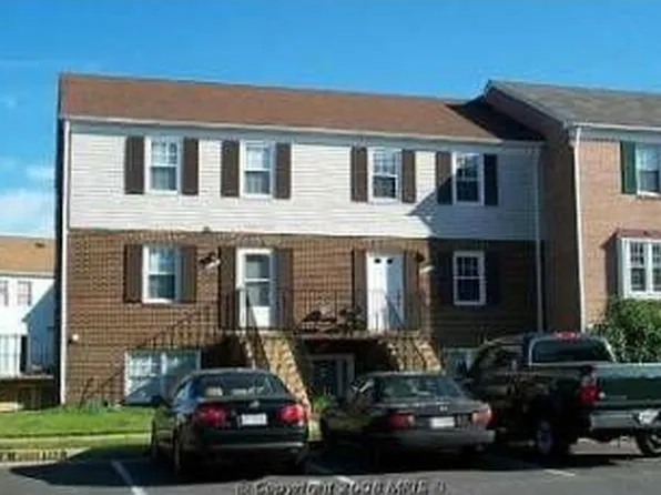 1021 Brixton Ct #A, Sterling, VA 20164