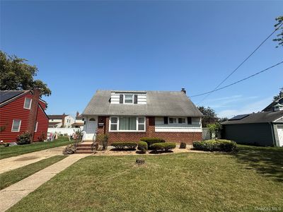 935 Winthrop Drive, East Meadow, NY, 11554
