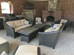 806 Thiesse Ln, Springdale, AR 72762