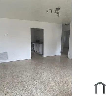 2175 NW 41st St — Photo 6