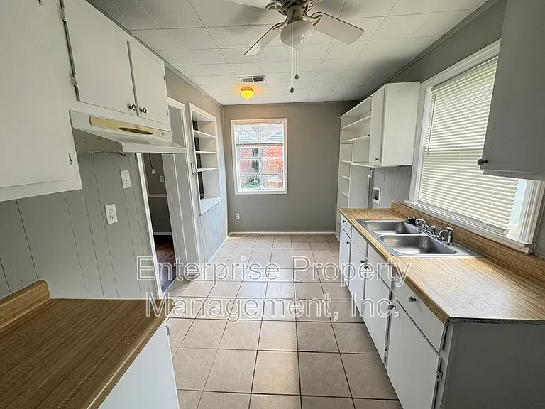 2083 Charleston Rd — Photo 11