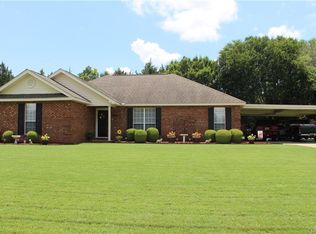 186 S Springfield Dr, Millbrook, AL 36054