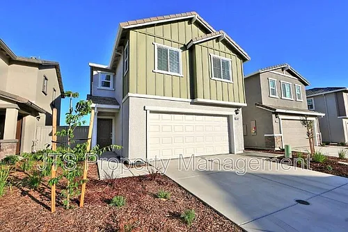 2097 Shady Tree Cir Photo 1