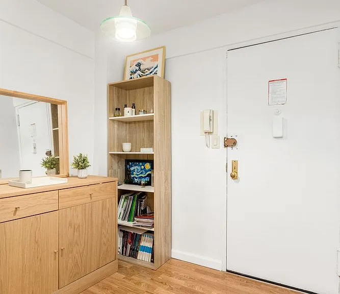 401 E 65th St #2-J — Photo 5