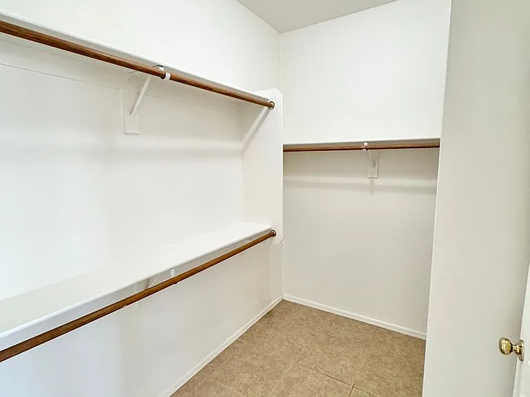 19 S 119th Ave — Photo 34