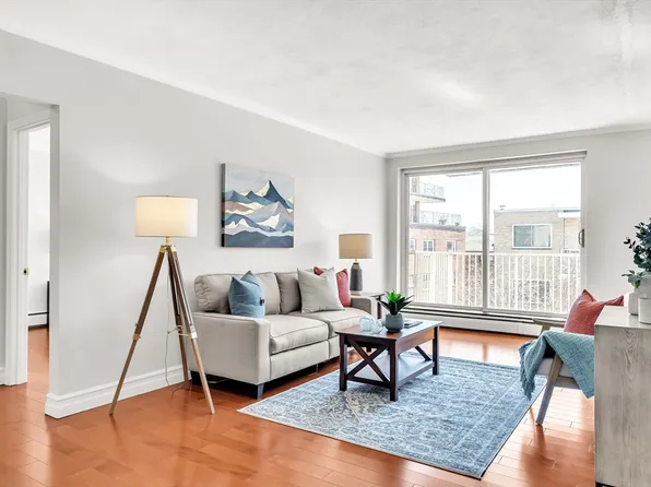 123 Sewall Ave APT 3A, Brookline, MA 02446