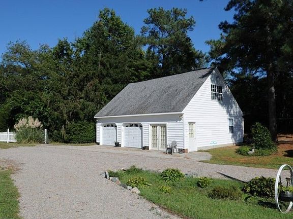 2nd image of 73 Auer Ln
