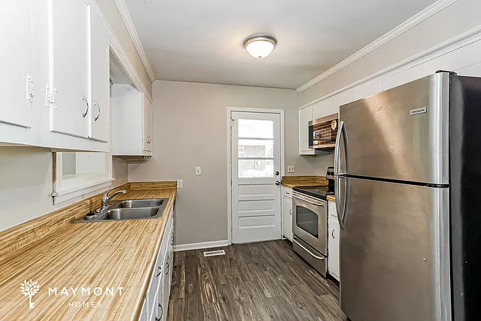 821 Hillside Dr — Photo 8