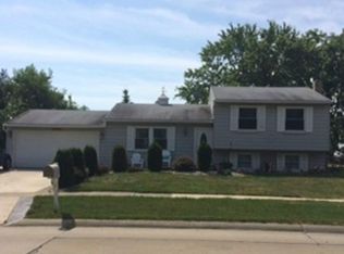 265 Edgewood Dr, Perrysburg, OH 43551