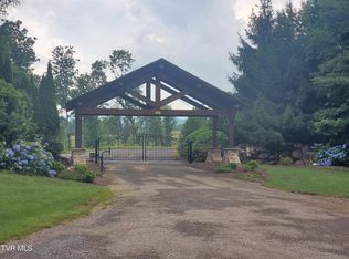 35 Dry Hill Rd, Butler, TN 37640