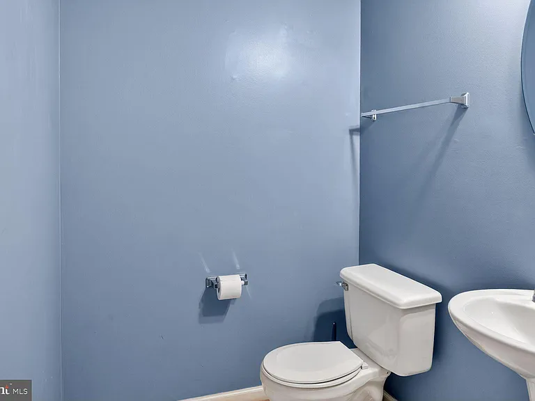 158 Glen View Ter — Photo 9