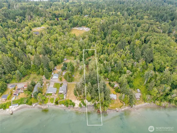 411 151st Avenue Ct SW, Lakebay, WA 98349