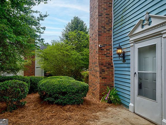 2nd image of 5536 Clover Rise Ln