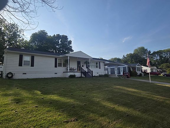 2nd image of 2315 Long St