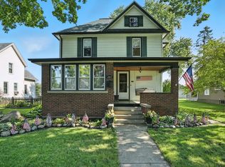 285 W 3rd St, Manteno, IL 60950