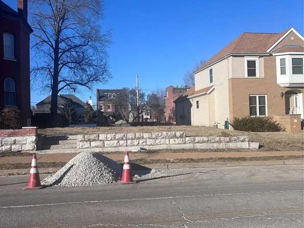 2925 Lafayette Ave, Saint Louis, MO 63104