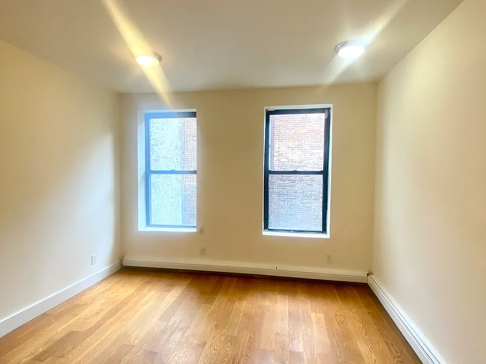 973 Columbus Ave #5A